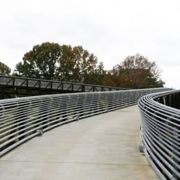 Bridge crossing Buffalo Bayou Bridge crossing Buffalo Bayou
