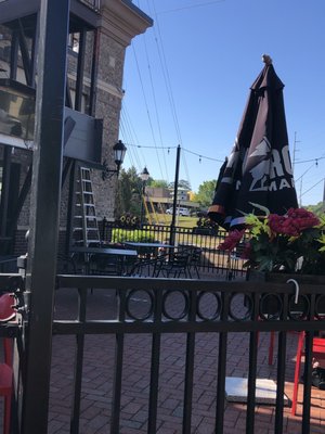 Creatwood Tavern & Rooftop by null