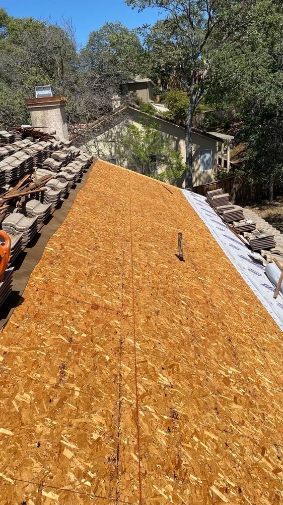 Slide of Frontline Roofing