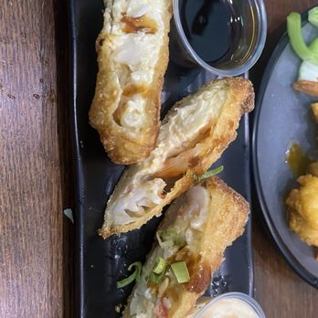 Alice Sweetwater's Bar & Grille - Crab and shrimp wontons - American Near Me - Naples, Florida