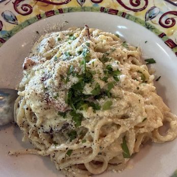 Caruso's  Tuscan Cuisine Restaurant - Spaghetti Carbonara - Italian Near Me - Capitola, California