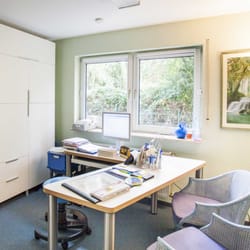 Praxis Kohse - Praxis Barbara Kohse, Fachärztin für Frauenheilkunde und Geburtshilfe, Köln Porz: Sprechzimmer