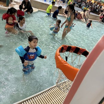 Great Wolf Lodge - Resorts Near Me - Scotrun, Pennsylvania Great Wolf Lodge - Resorts Near Me - Scotrun, Pennsylvania
