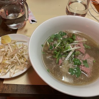 Saigon Etoile - Pho - Vietnamese Near Me - Paris, 75 Saigon Etoile - Pho - Vietnamese Near Me - Paris, 75