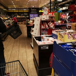 EDEKA Baumschulenstraße - Auf geht's ins zweite Getümmel