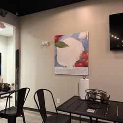 V Pizza Brier Creek + Flask - Interior