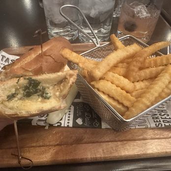 Render Modern Kitchen - Caprese panini - the flavors were good but it wasn't stuffed with enough of the goodies. Fries are super seasoned and yummy. - Restaurants Near Me - North Las Vegas, Nevada Render Modern Kitchen - Caprese panini - the flavors were good but it wasn't stuffed with enough of the goodies. Fries are super seasoned and yummy. - Restaurants Near Me - North Las Vegas, Nevada