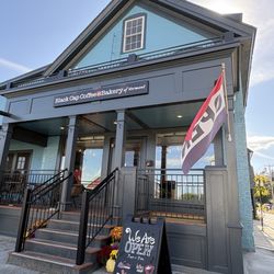 Black Cap Coffee & Beer - Entrance