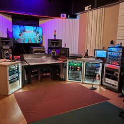 WAVS-Studio - WAVS-Studio Control Room