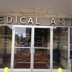 Photo of Lee Chiropractic Center - Des Plaines, IL, US. Front entrance to the building