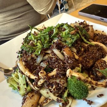 Alice & Friends' Vegan Kitchen - Vegetarian Near Me - Chicago, Illinois Alice & Friends' Vegan Kitchen - Vegetarian Near Me - Chicago, Illinois