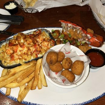 Red Lobster - Lobster pasta au gratin, crispy dragon teriyaki lobster, Hush Puppies and Chesapeake Fries with ketchup. - Seafood Near Me - San Jose, California
