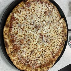 Chuck E. Cheese - Cheese Pizza