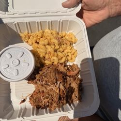 Chapman’s BBQ - Pulled pork combo