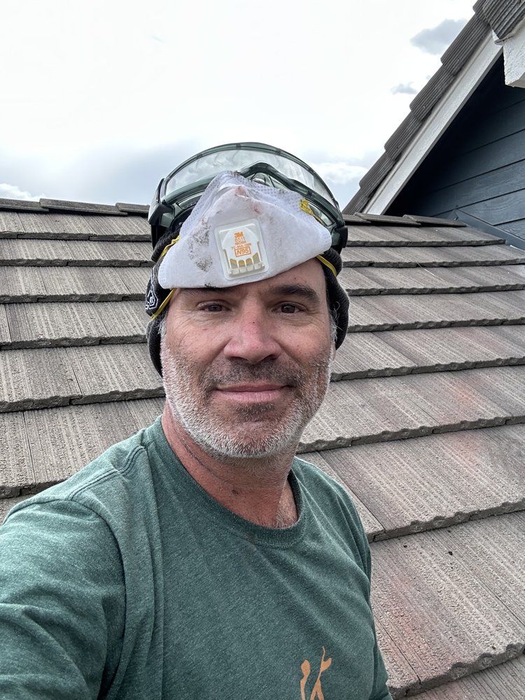 Slide of Sapphire Roofing