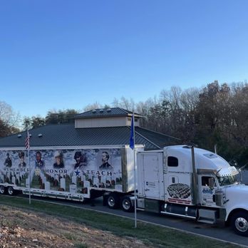 Hampton Roads Moving & Storage - Movers Near Me - Suffolk, Virginia Hampton Roads Moving & Storage - Movers Near Me - Suffolk, Virginia