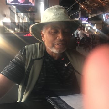 Yard House - Bars Near Me - Pasadena, California Yard House - Bars Near Me - Pasadena, California