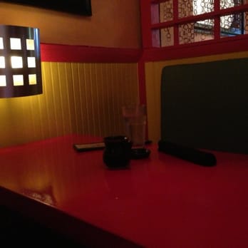 Moshi Moshi - Booths - Sushi Bars Near Me - Miami Beach, Florida