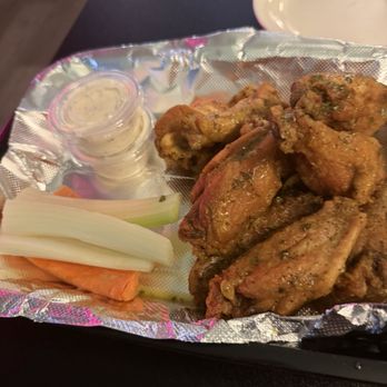 McDermott's Pub - Garlic mild spicy wings! - Pubs Near Me - Bronx, New York McDermott's Pub - Garlic mild spicy wings! - Pubs Near Me - Bronx, New York