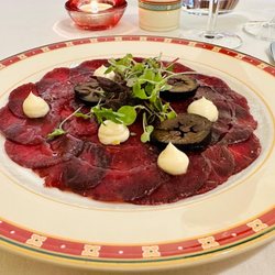 Glengarry Castle Hotel - Venison Carpaccio, Horseradish, Walnut, Rocket