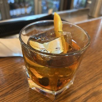 Hudson House - Old Fashioned - American Near Me - Dallas, Texas