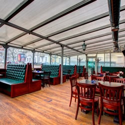 City 24 Restaurant Grill & Bar - Sala dla palących