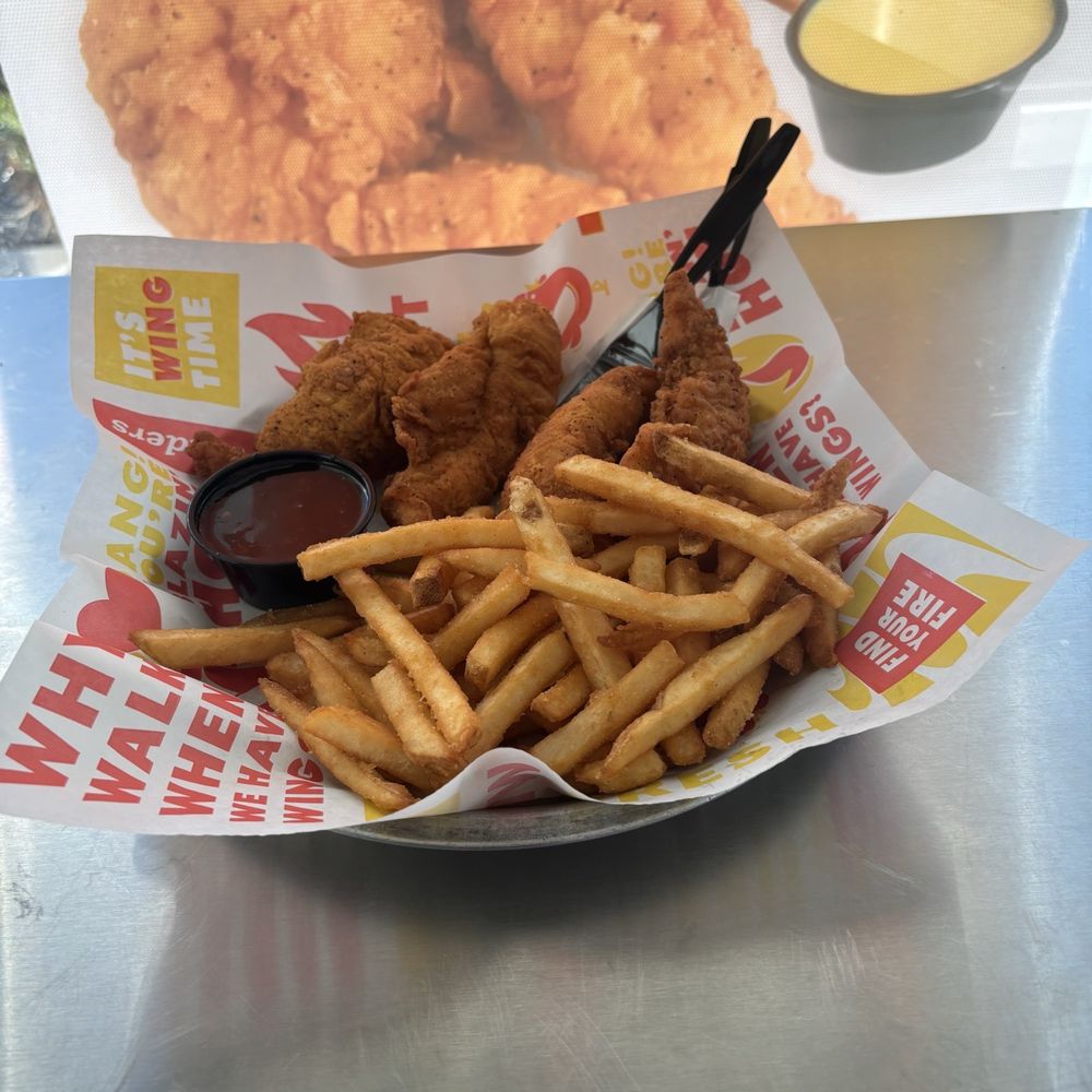 Wing Stand - 4 tender medium meal - Chicken Wings Near Me - Mission, Kansas Wing Stand - 4 tender medium meal - Chicken Wings Near Me - Mission, Kansas