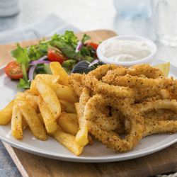 The Coffee Club - Fresh, crispy calamari and golden chips -- no wonder it's the boss's fave!