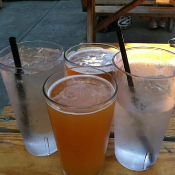 Momo - Dive Bars Near Me - Portland, Oregon Momo - Dive Bars Near Me - Portland, Oregon