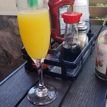 Kihei Caffe Lahaina - Mango Mimosa - Breakfast & Brunch Near Me - Lahaina, Hawaii Kihei Caffe Lahaina - Mango Mimosa - Breakfast & Brunch Near Me - Lahaina, Hawaii