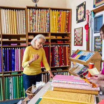 JoQuilter Fabrics - Fabric Stores Near Me - Bellevue, Iowa