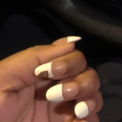 T Nails