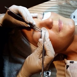 Signature Nails And Spa - Putting eyelash extensions on (FYI indiviual)