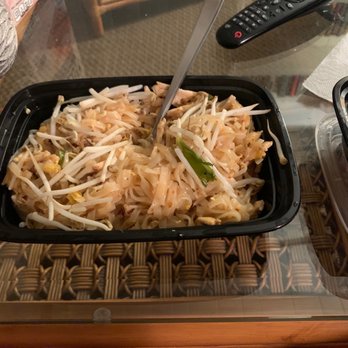 Thai Bros - Pad Thai Noodle - Thai Near Me - Laguna Beach, California Thai Bros - Pad Thai Noodle - Thai Near Me - Laguna Beach, California