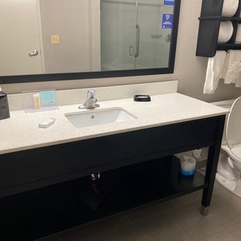 HAMPTON INN STAFFORD/QUANTICO & CONFERENCE CENTER - Updated May 2026 ...