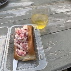 Harris Family Take-Out - Lobster roll