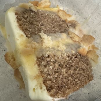 Coco's Lip Smacking Cupcakes - Banana Pudding Cake a solid 10/10 - Cupcakes Near Me - Lakewood, California Coco's Lip Smacking Cupcakes - Banana Pudding Cake a solid 10/10 - Cupcakes Near Me - Lakewood, California