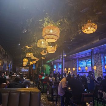 IZKINA - Inside seating - Lounges Near Me - Dallas, Texas IZKINA - Inside seating - Lounges Near Me - Dallas, Texas