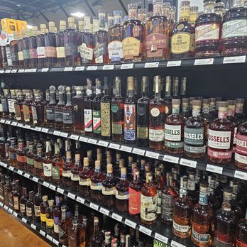 Holiday Depot - Beer, Wine & Spirits Near Me - Bartonville, Texas Holiday Depot - Beer, Wine & Spirits Near Me - Bartonville, Texas