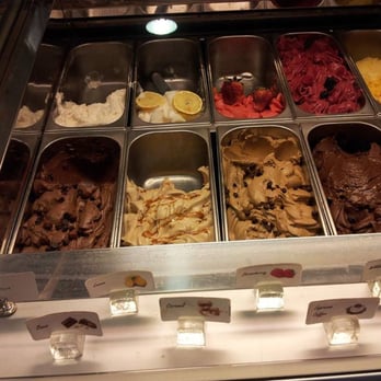 Bread & Roses Bakery Cafe - Cafes Near Me - Toronto, Ontario