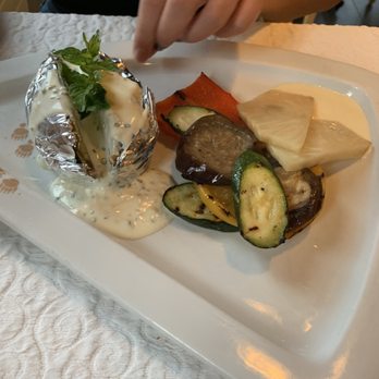 Restaurant Bären - Vegetarian potatoes and vegetables - Swiss Food Near Me - Wengen, BE