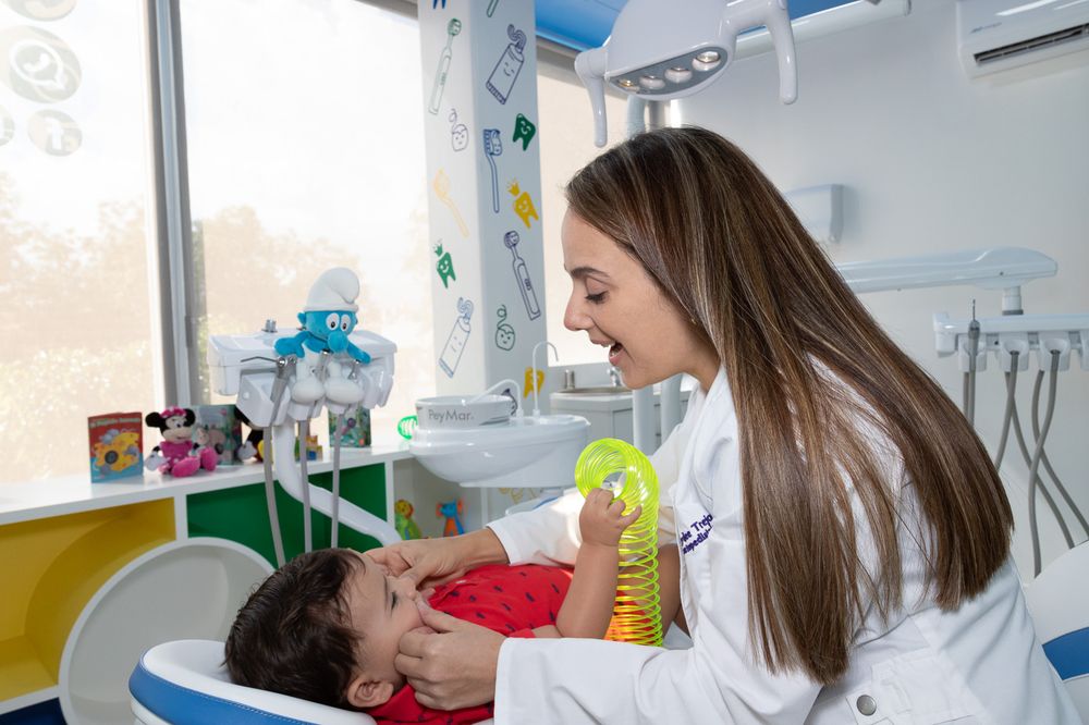 MEDHUB ODONTOLOGÍA - GUADALUPE - 12 Photos - Av. Guadalupe #5347 ...