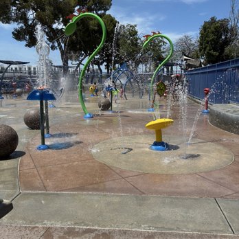 Sigler Park Splash Pad - Plenty of water play - Playgrounds Near Me - Westminster, California Sigler Park Splash Pad - Plenty of water play - Playgrounds Near Me - Westminster, California