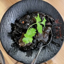 Yu Noodles - Fungus with pickled pepper