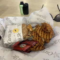 Carl's Jr. - Charbroiled bbq burger