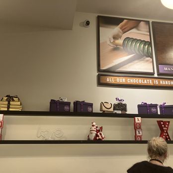 Li-Lac Chocolates - Winter 2026 - Chocolatiers & Shops Near Me - New York, New York Li-Lac Chocolates - Winter 2026 - Chocolatiers & Shops Near Me - New York, New York