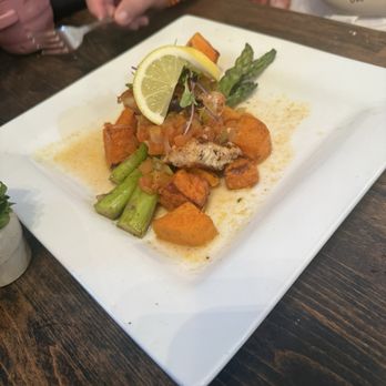 Perfect Pig - Catch of the day blackened red snapper - Breakfast & Brunch Near Me - Santa Rosa Beach, Florida Perfect Pig - Catch of the day blackened red snapper - Breakfast & Brunch Near Me - Santa Rosa Beach, Florida