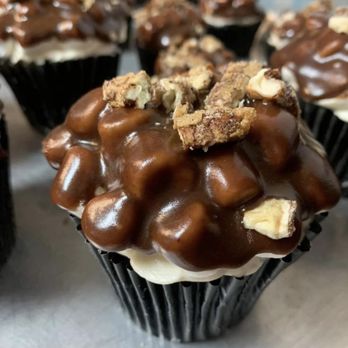 Twist Cupcakes - Cupcakes Near Me - Picayune, Mississippi Twist Cupcakes - Cupcakes Near Me - Picayune, Mississippi