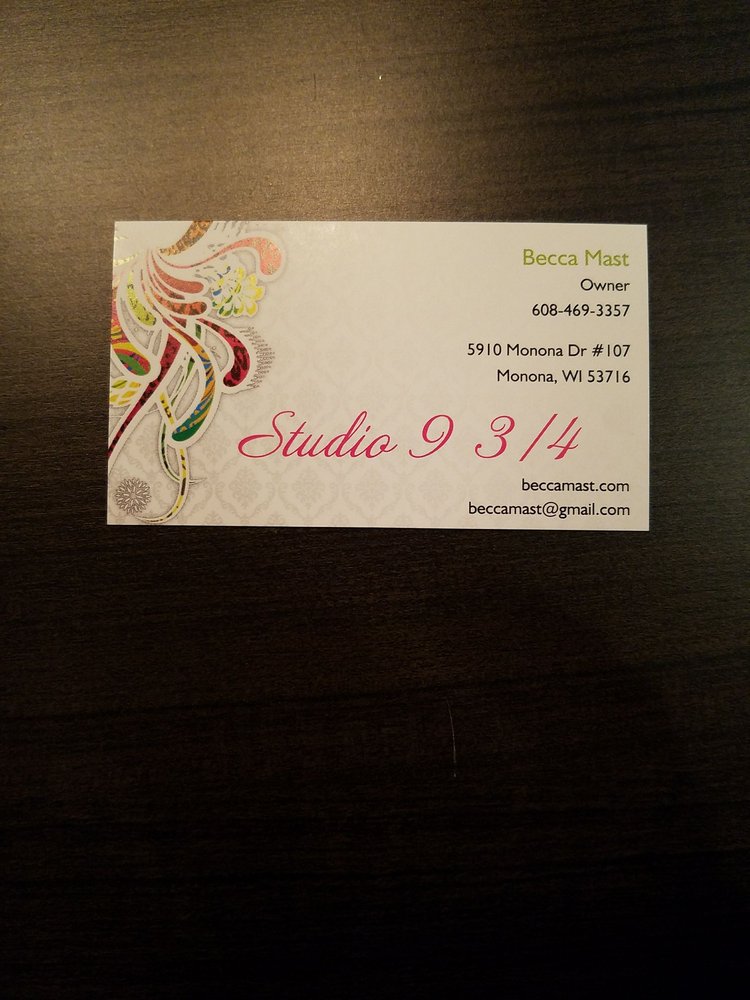 Studio 9 3/4 Logo
