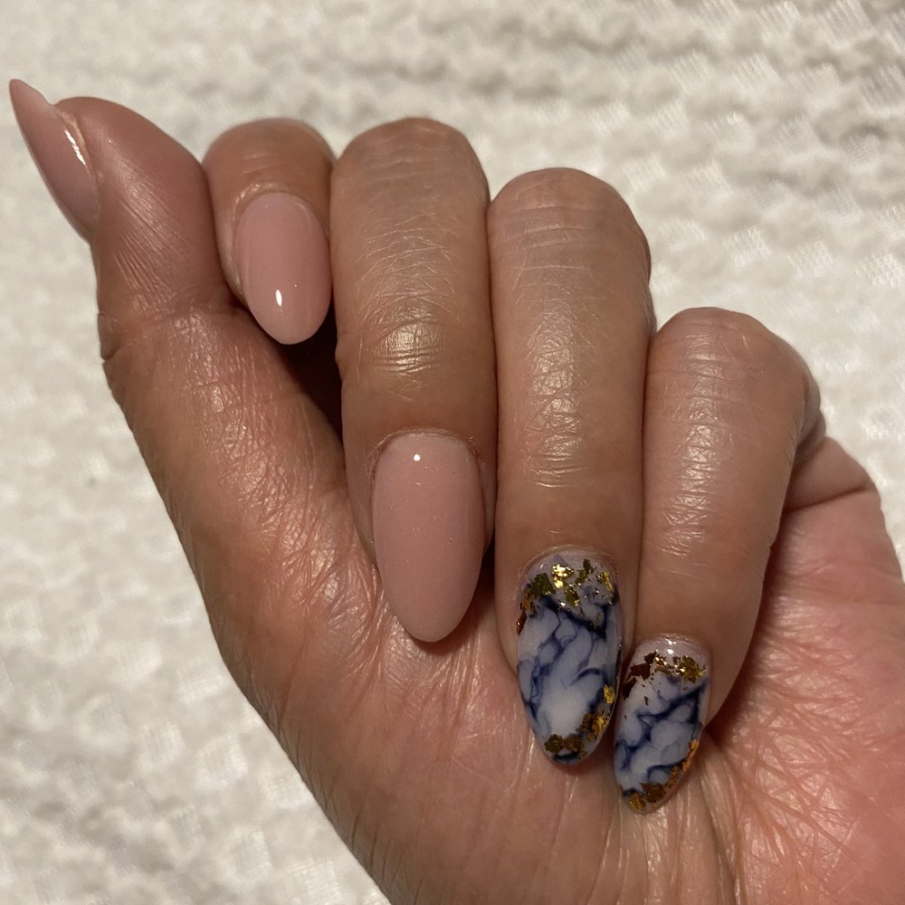 Asked for a marble nail to match my newly painted toes gorgeous Asked for a marble nail to match my newly painted toes gorgeous